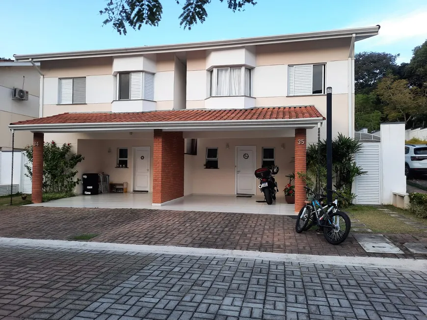 Foto 1 de Casa com 4 Quartos à venda, 150m² em Granja Viana, Cotia