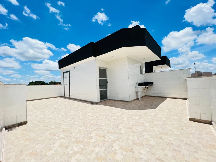 Foto 1 de Cobertura com 3 Quartos à venda, 130m² em Candelaria, Belo Horizonte