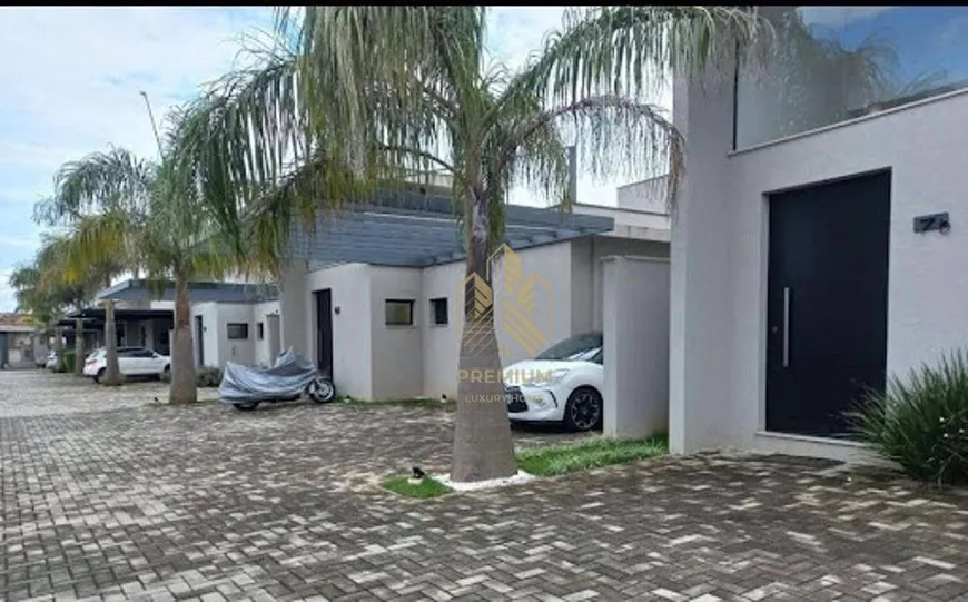 Foto 1 de Casa de Condomínio com 3 Quartos à venda, 140m² em Vila Santista, Atibaia