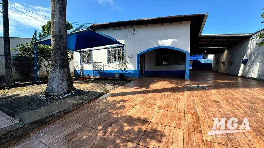 Foto 1 de Casa com 3 Quartos à venda, 230m² em Vila Yolanda, Foz do Iguaçu