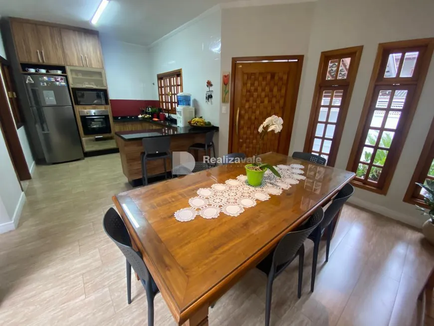 Foto 1 de Casa com 3 Quartos à venda, 96m² em Loteamento Villa Branca, Jacareí