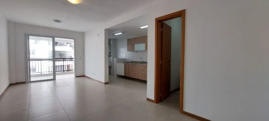 Foto 1 de Apartamento com 3 Quartos para alugar, 105m² em Abraão, Florianópolis