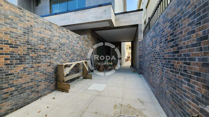 Foto 1 de Casa com 3 Quartos à venda, 140m² em Boqueirão, Santos