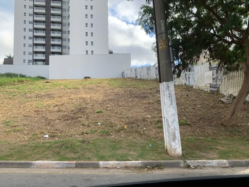 Foto 1 de Lote/Terreno para alugar, 898m² em Centro, Barueri