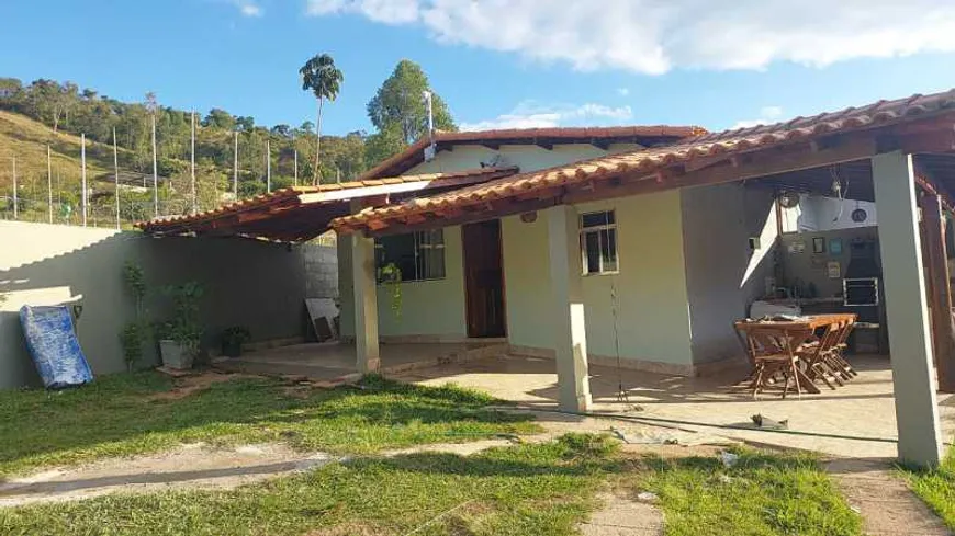 Foto 1 de Fazenda/Sítio com 2 Quartos à venda, 2000m² em Dores do Paraibuna, Santos Dumont