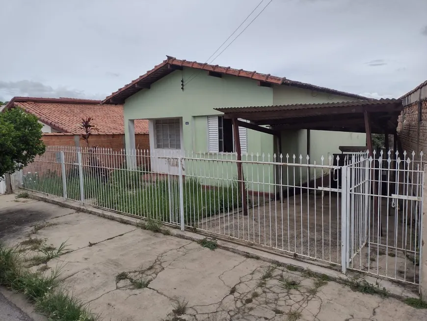 Foto 1 de Casa com 2 Quartos à venda, 300m² em , Cerquilho