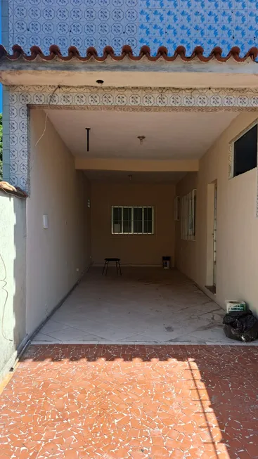 Foto 1 de Casa com 3 Quartos para alugar, 50m² em Alcântara, São Gonçalo