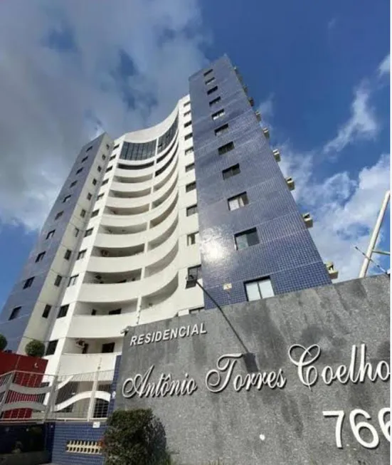 Foto 1 de Apartamento com 3 Quartos para venda ou aluguel, 100m² em Capuchinhos, Feira de Santana