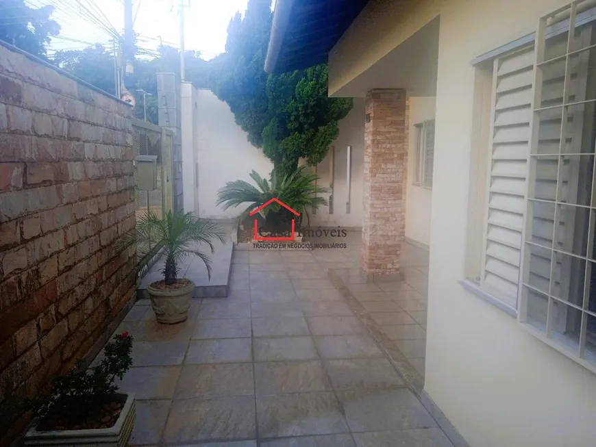 Foto 1 de Casa com 4 Quartos à venda, 239m² em Ermelinda, Belo Horizonte