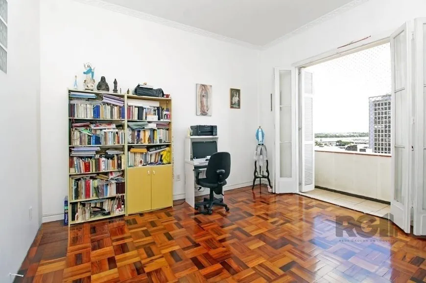 Foto 1 de Apartamento com 3 Quartos à venda, 102m² em Floresta, Porto Alegre