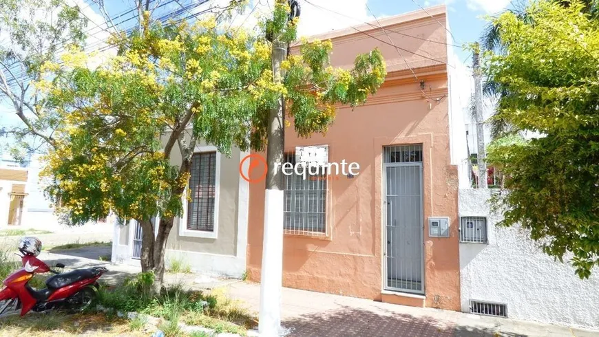 Foto 1 de Casa com 2 Quartos à venda, 66m² em Centro, Pelotas