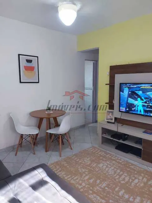 Foto 1 de Apartamento com 2 Quartos à venda, 50m² em  Vila Valqueire, Rio de Janeiro