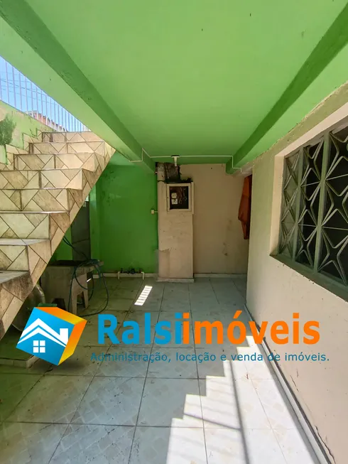 Foto 1 de Casa com 3 Quartos à venda, 190m² em Guadalupe, Rio de Janeiro