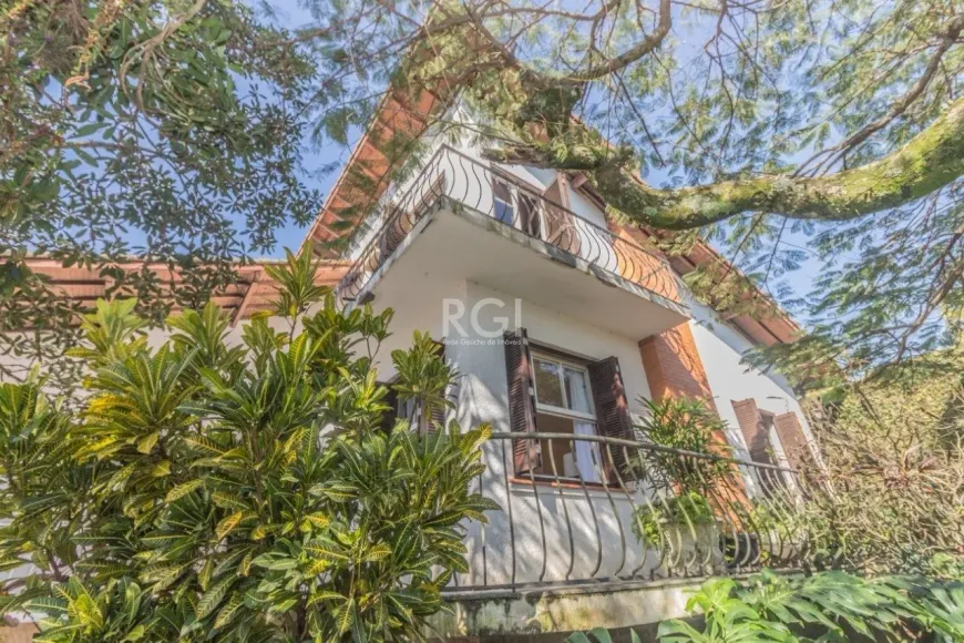 Foto 1 de Casa com 3 Quartos à venda, 369m² em Vila Conceição, Porto Alegre