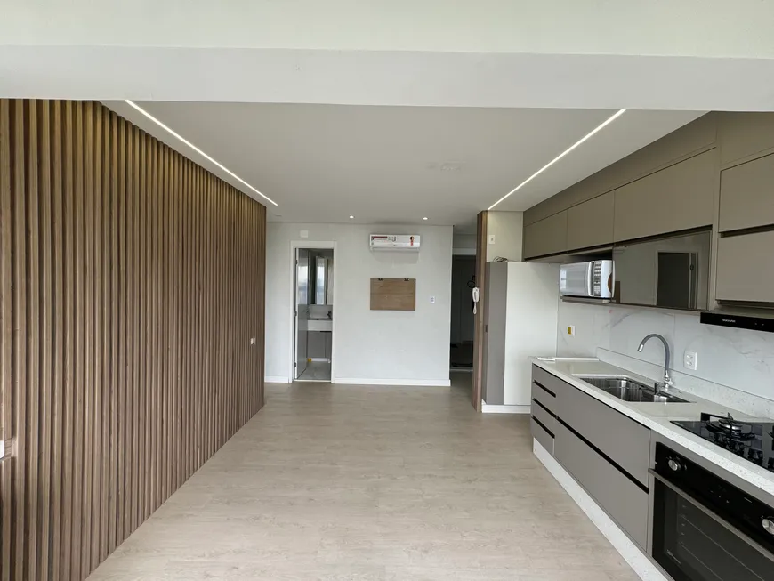 Foto 1 de Apartamento com 2 Quartos para venda ou aluguel, 53m² em Alphaville Empresarial, Barueri