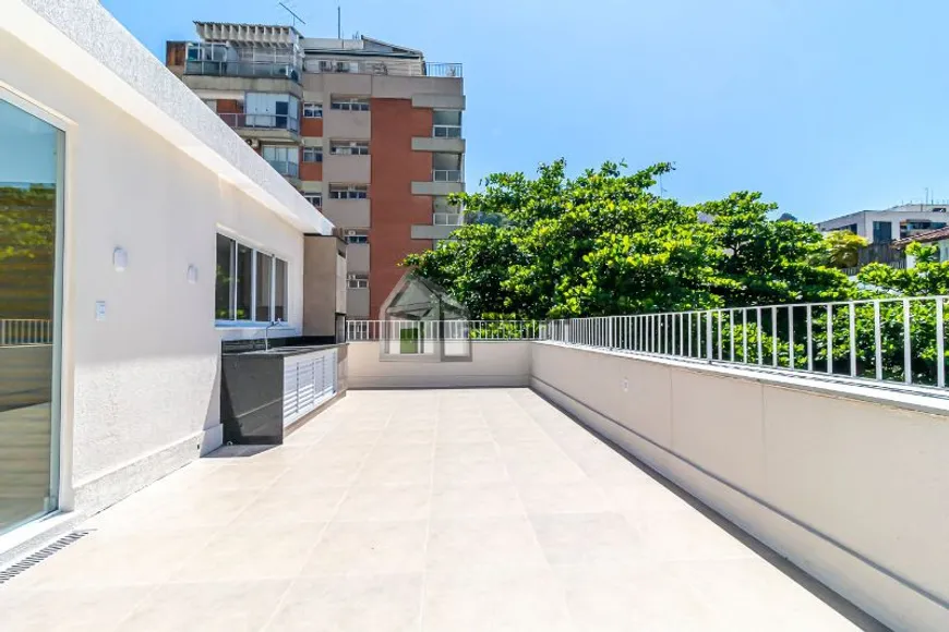 Foto 1 de Cobertura com 3 Quartos à venda, 237m² em Copacabana, Rio de Janeiro