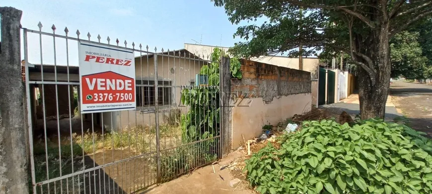 Foto 1 de Casa com 3 Quartos à venda, 99m² em Jardim das Palmeiras, Londrina