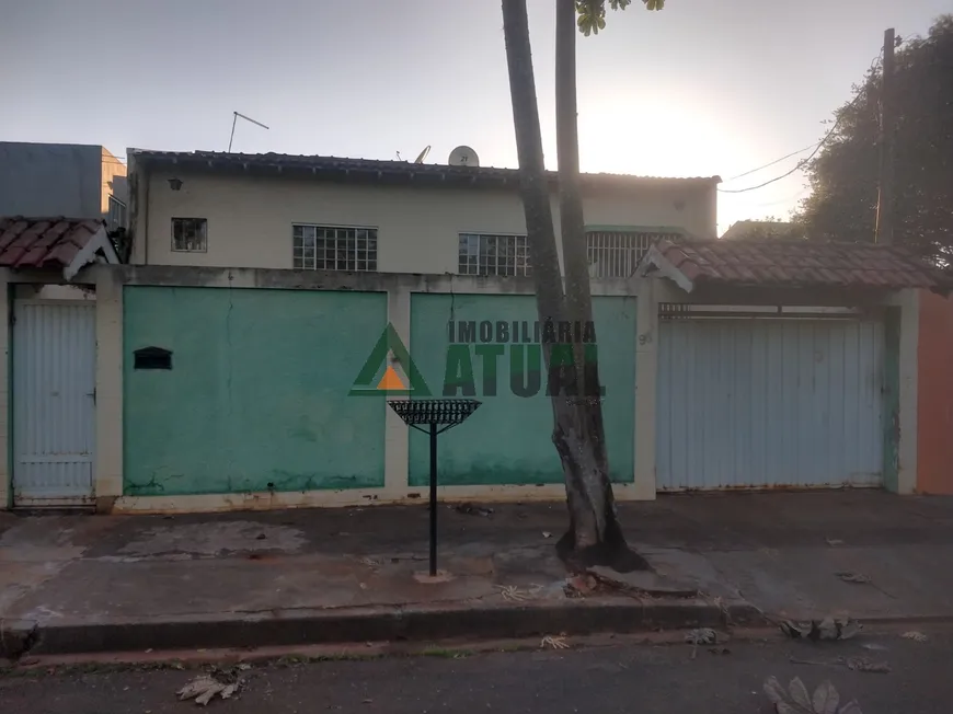 Foto 1 de Casa com 3 Quartos à venda, 120m² em Jardim São Francisco de Assis, Londrina