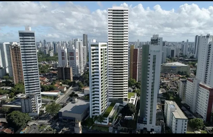Foto 1 de Apartamento com 4 Quartos à venda, 121m² em Madalena, Recife