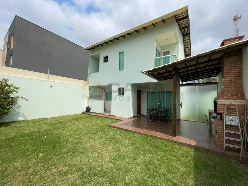 Foto 1 de Casa com 3 Quartos à venda, 200m² em Colina de Laranjeiras, Serra