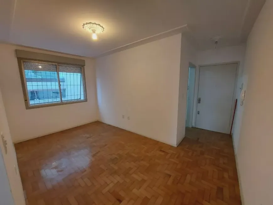 Foto 1 de Apartamento com 2 Quartos à venda, 83m² em Medianeira, Porto Alegre