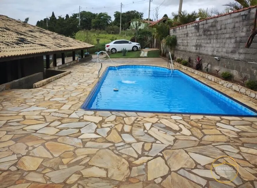 Foto 1 de Fazenda/Sítio com 3 Quartos à venda, 1900m² em CARAFA, Votorantim