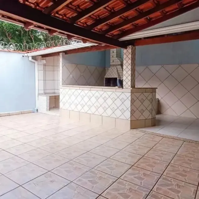 Foto 1 de Casa com 2 Quartos à venda, 100m² em Cabanagem, Belém