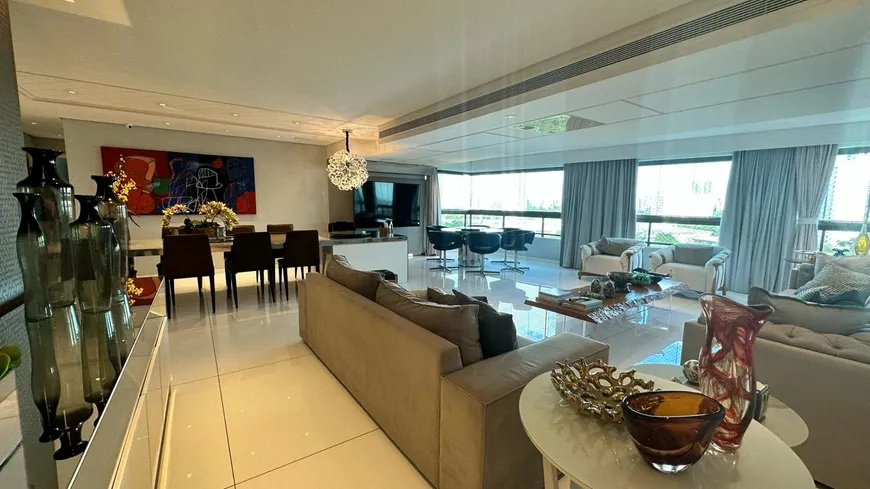 Foto 1 de Apartamento com 4 Quartos à venda, 297m² em Santana, Recife