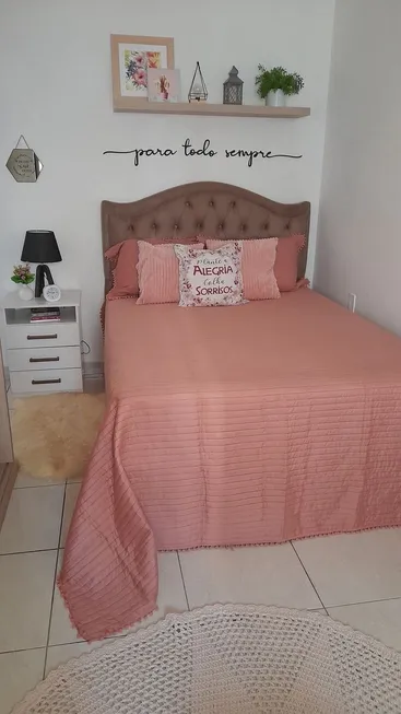 Foto 1 de Casa com 2 Quartos à venda, 75m² em Itapuã, Salvador