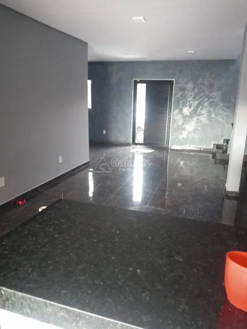 Foto 1 de Sobrado com 3 Quartos à venda, 215m² em Jardim Santa Genebra, Campinas