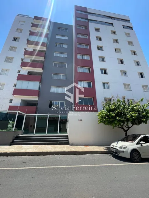 Foto 1 de Apartamento com 3 Quartos à venda, 120m² em Centro, Montes Claros