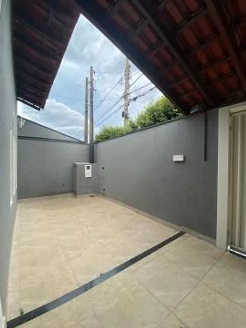 Foto 1 de Casa com 2 Quartos à venda, 160m² em Jardim Paraventi, Guarulhos