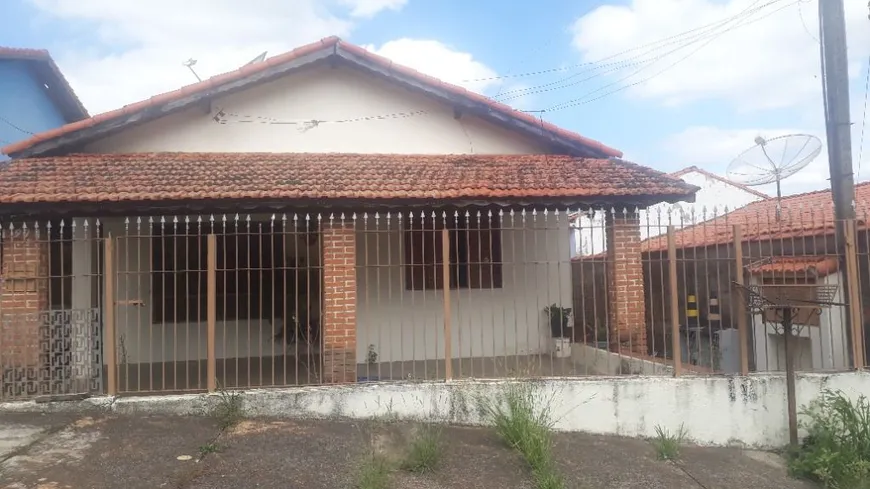 Foto 1 de Casa com 3 Quartos à venda, 130m² em Jardim das Palmeiras, Boituva