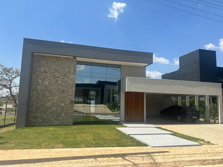 Foto 1 de Casa com 4 Quartos à venda, 340m² em Residencial Vitoria I, Lagoa Santa