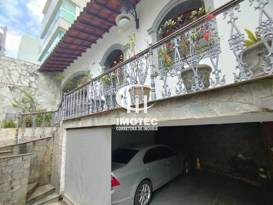 Foto 1 de Casa com 4 Quartos à venda, 240m² em Anchieta, Belo Horizonte