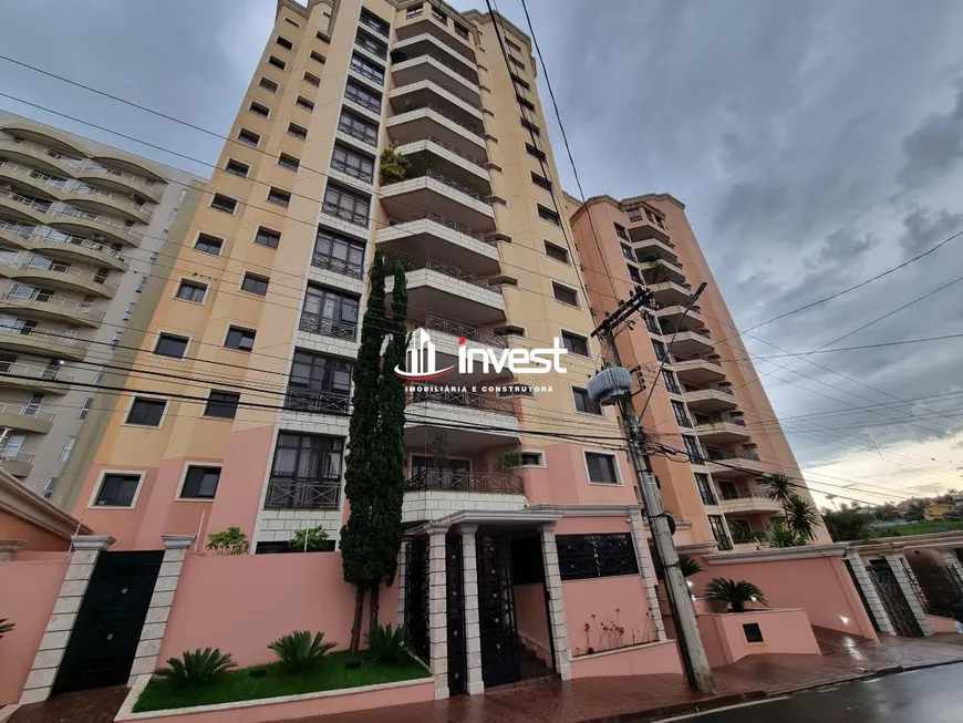 Foto 1 de Apartamento com 3 Quartos à venda, 190m² em Mercês, Uberaba