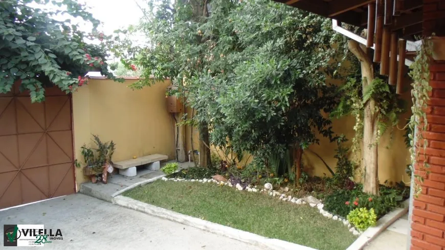 Foto 1 de Casa com 3 Quartos à venda, 177m² em Jardim Santa Cecília, Pindamonhangaba