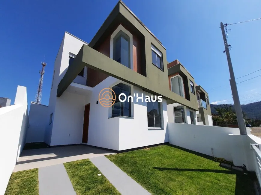 Foto 1 de Casa com 3 Quartos à venda, 112m² em Açores, Florianópolis