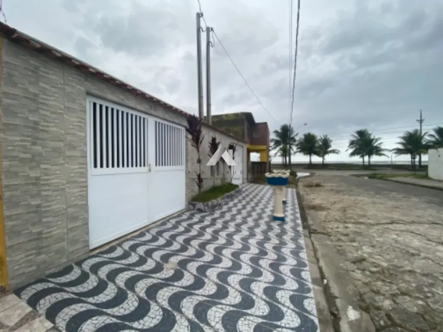 Foto 1 de Casa com 2 Quartos à venda, 69m² em Itaoca, Mongaguá