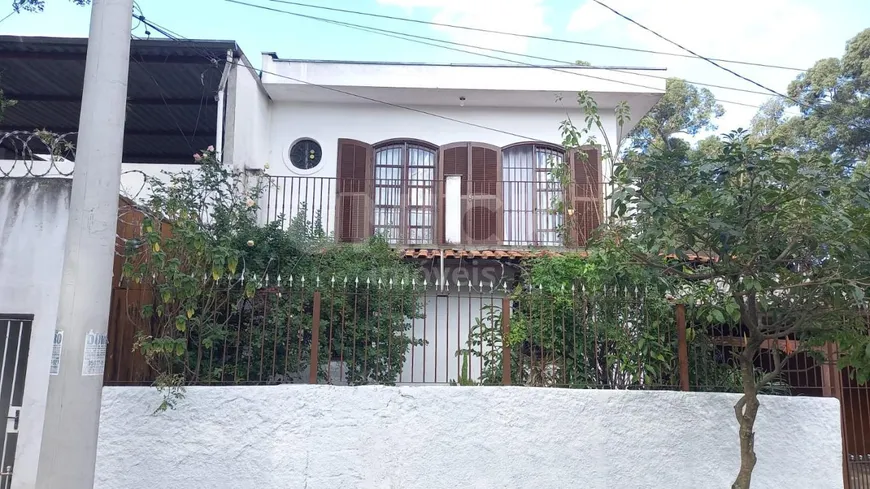 Foto 1 de Casa com 3 Quartos à venda, 150m² em Jardim Morro Verde, São Paulo