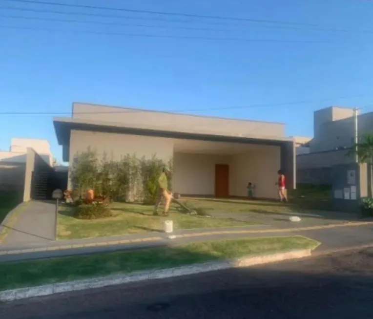Foto 1 de Casa de Condomínio com 3 Quartos à venda, 191m² em Residencial Jardim Veneza, Senador Canedo