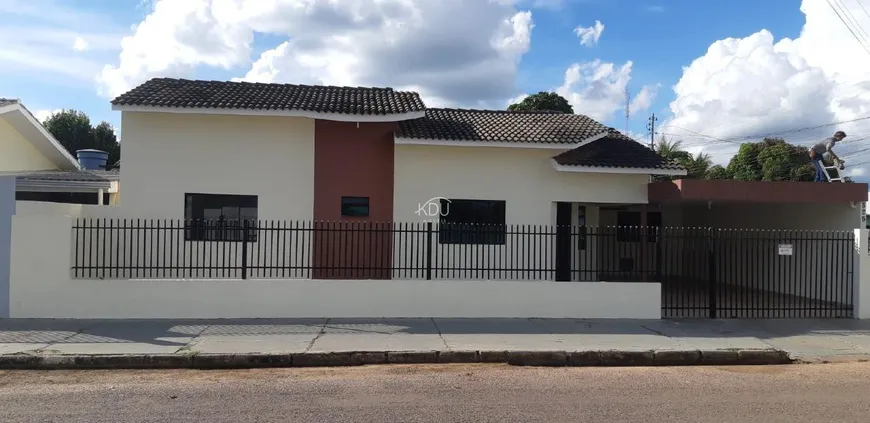 Foto 1 de Casa com 3 Quartos à venda, 150m² em Poncho Verde, Primavera do Leste