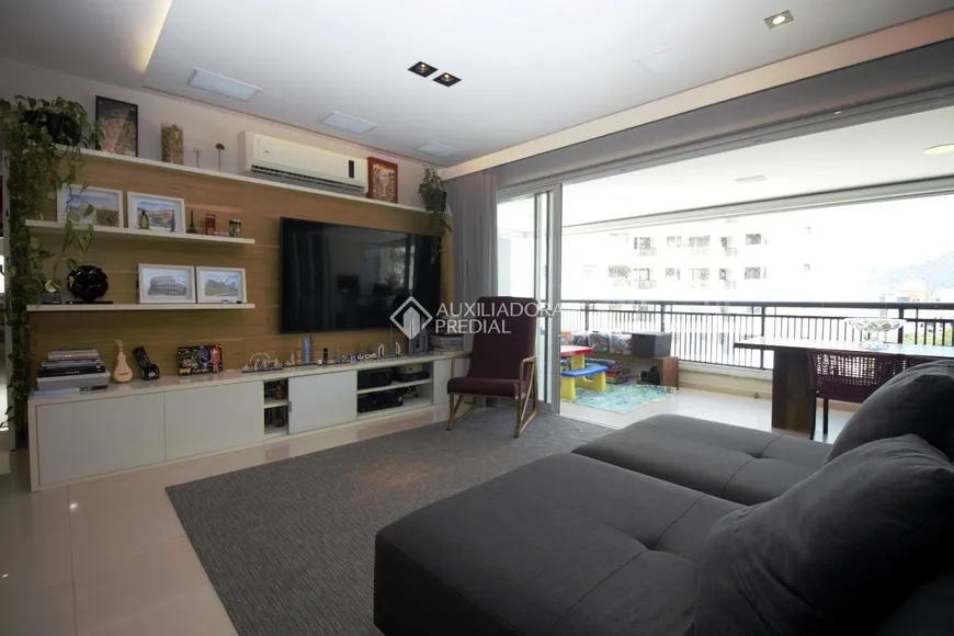 Foto 1 de Apartamento com 3 Quartos à venda, 189m² em Itacorubi, Florianópolis