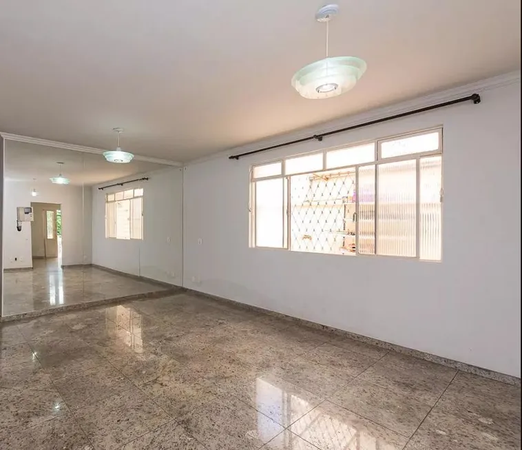 Foto 1 de Casa com 5 Quartos à venda, 360m² em São Luíz, Belo Horizonte