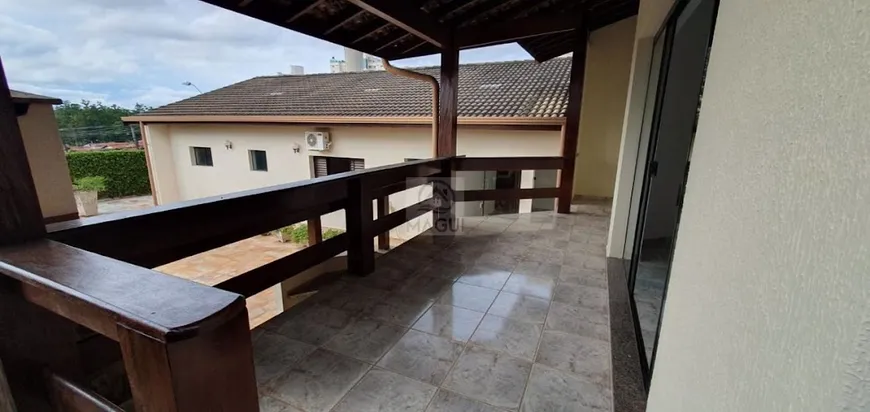 Foto 1 de Casa de Condomínio com 4 Quartos para alugar, 420m² em Residencial Vila Verde, Campinas