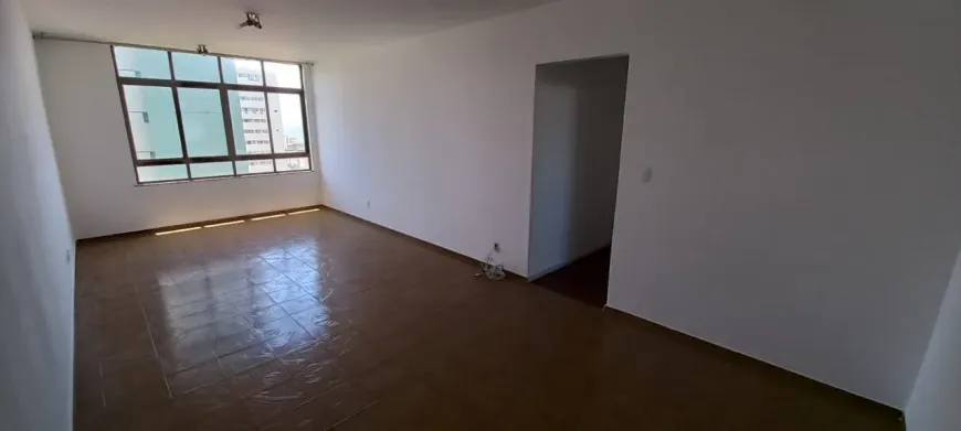 Foto 1 de Apartamento com 3 Quartos para alugar, 122m² em Pituba, Salvador