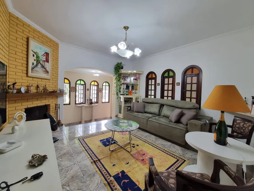 Foto 1 de Casa com 2 Quartos à venda, 130m² em Vila Sônia, São Paulo