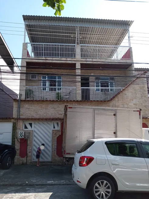 Foto 1 de Casa com 4 Quartos à venda, 48m² em Vista Alegre, Rio de Janeiro