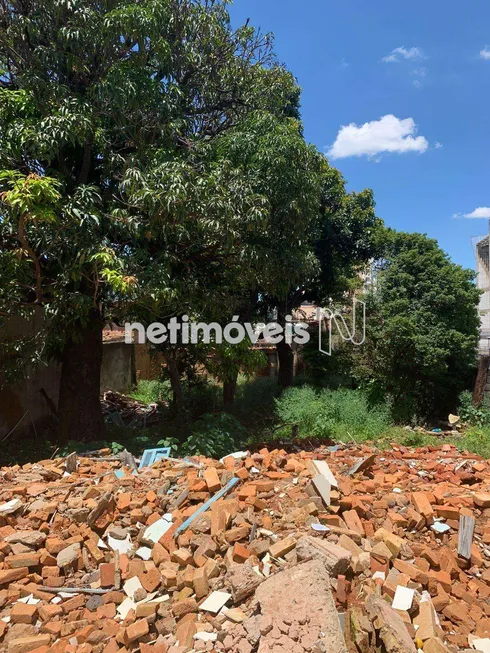 Foto 1 de Lote/Terreno à venda, 450m² em Sagrada Família, Belo Horizonte