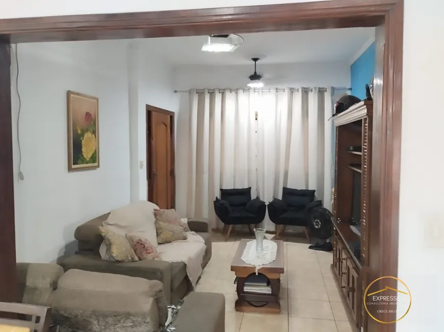 Foto 1 de Casa com 3 Quartos à venda, 275m² em Bom Retiro, Santos